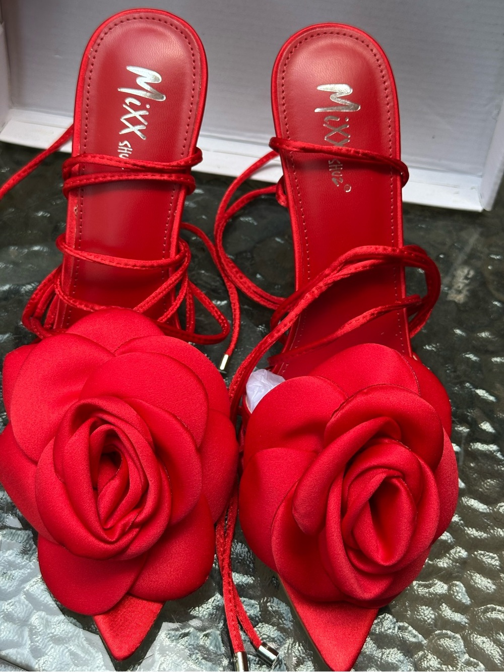Mixx Shuz Red Rose Lace-Up Pointed Toe Heels